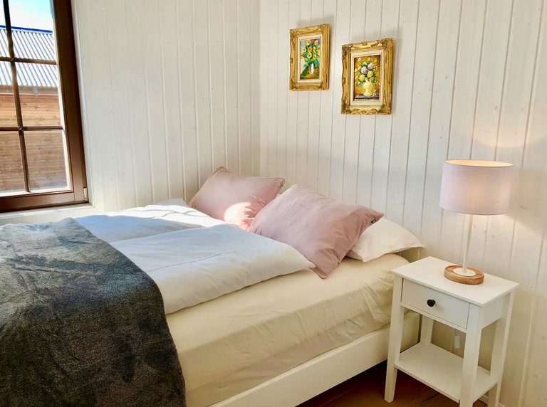 Iceland Wellness Retreat Bedroom